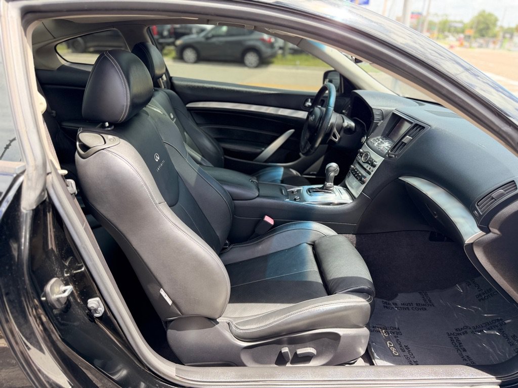 Used 2014 INFINITI Q60 Journey w/ Premium Package RWD image 16