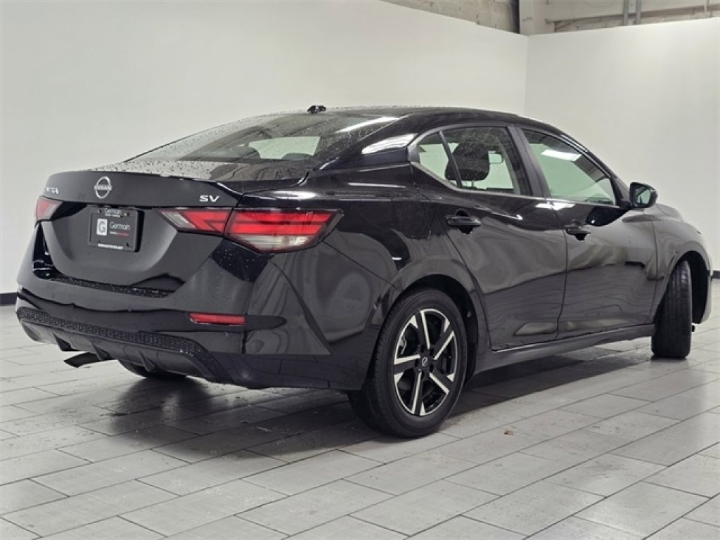 Used 2024 Nissan Sentra SV image 13