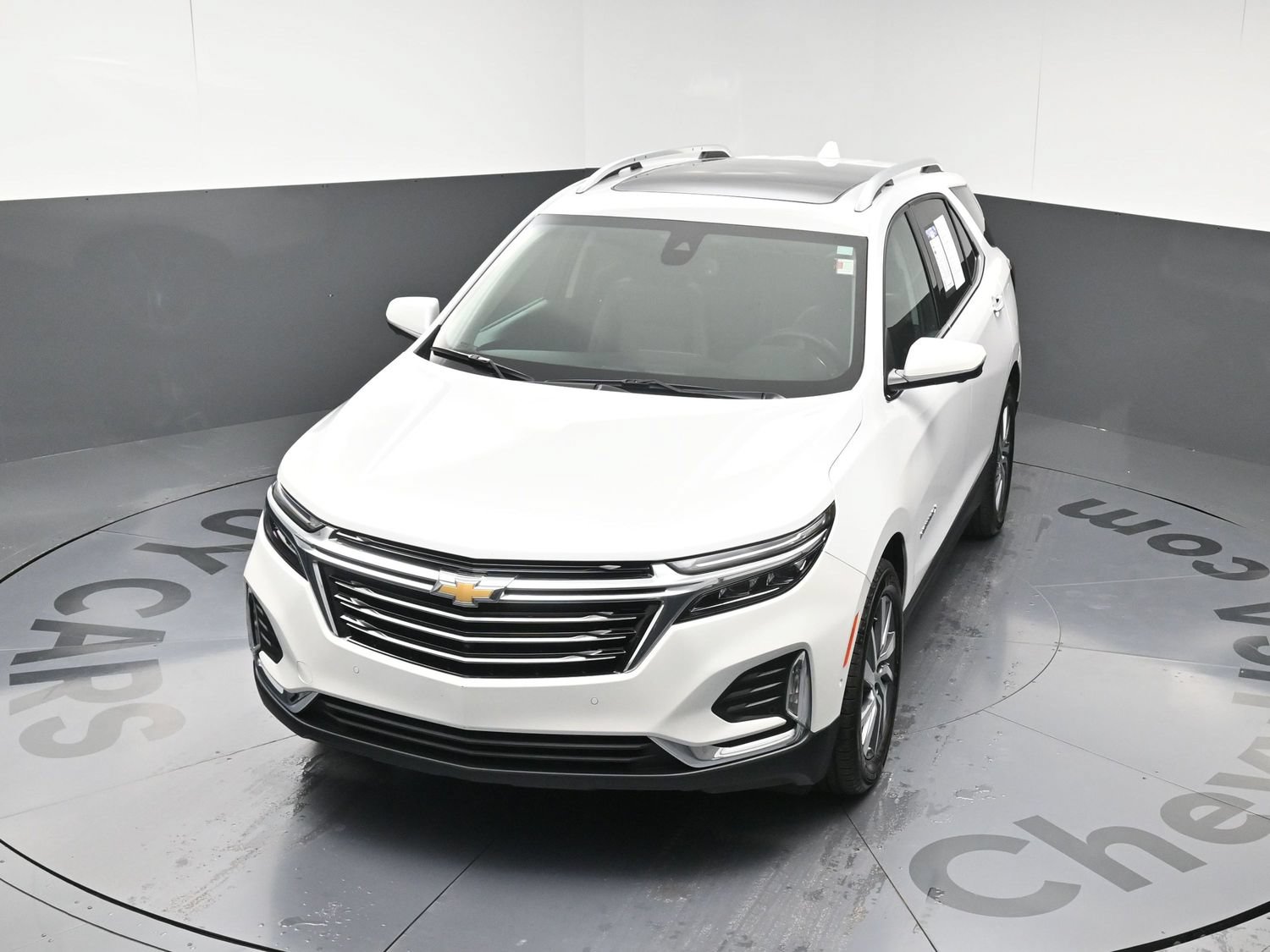 Used 2024 Chevrolet Equinox Premier FWD image 31
