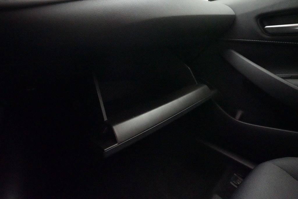 Used 2019 Toyota Corolla SE image 29