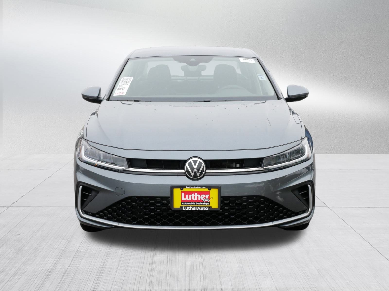 Used 2025 Volkswagen Jetta S image 2