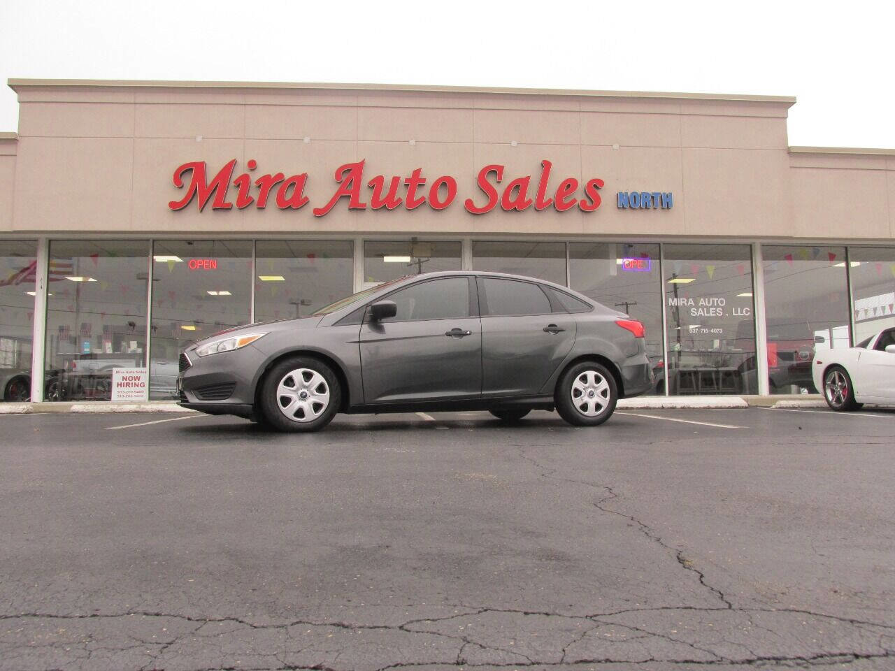 Used 2018 Ford Focus S image 2