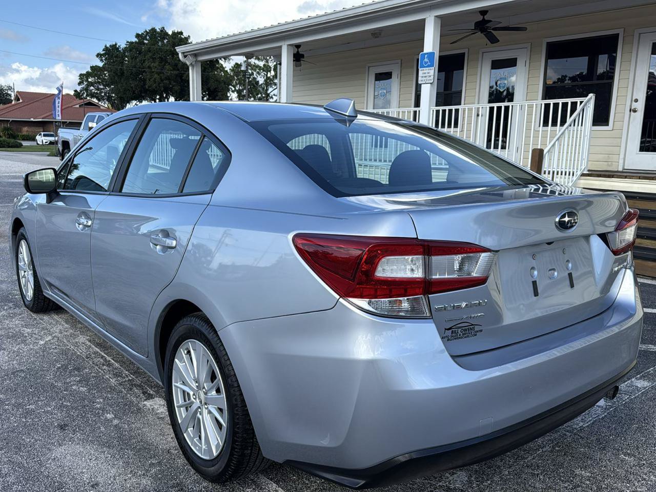 Used 2018 Subaru Impreza 2.0i Premium w/ Popular Package #1 AWD/4WD image 3