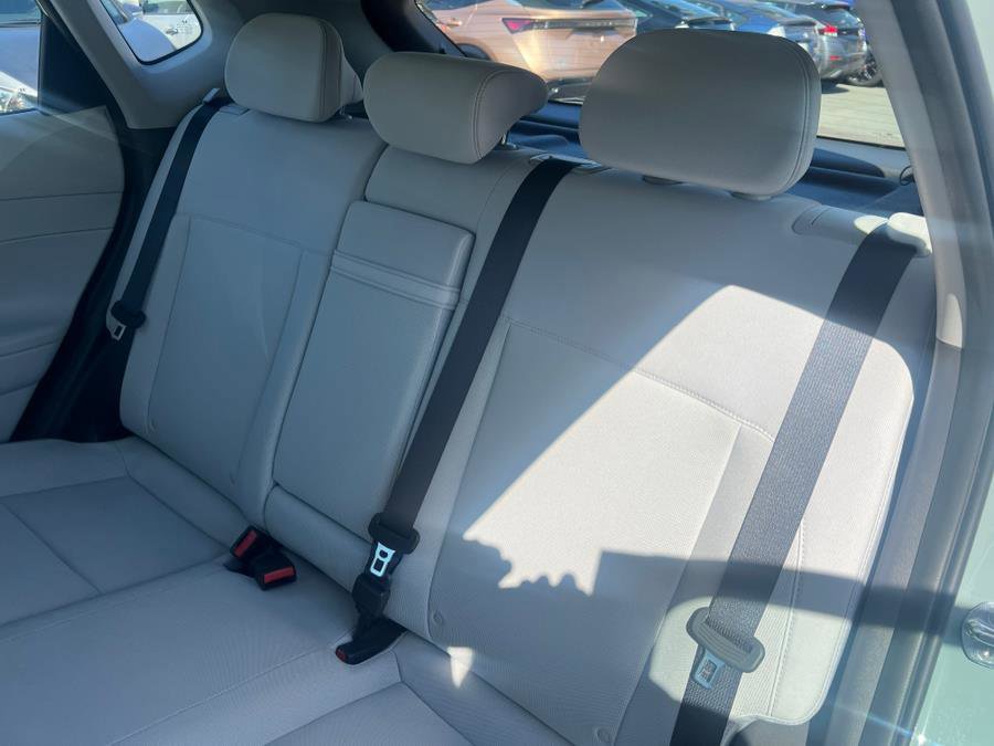 Used 2024 Hyundai Kona SE image 44