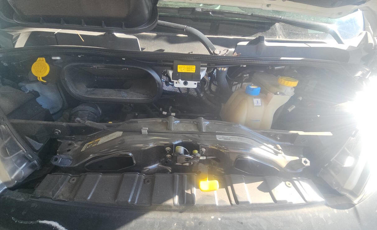 Used 2025 RAM ProMaster 2500 w/ Convenience Group image 8