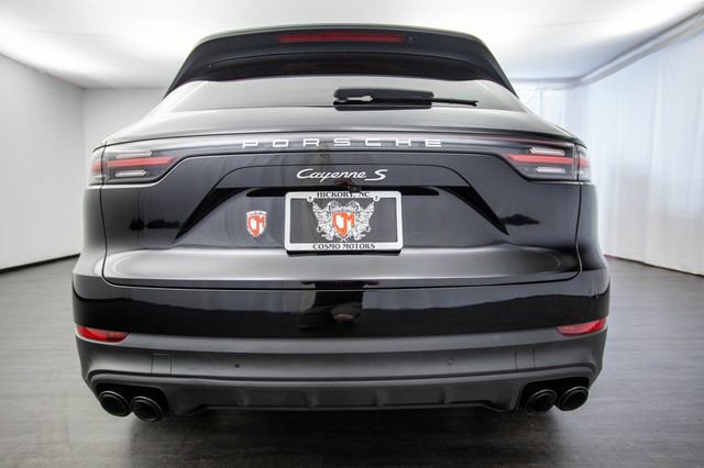 Used 2019 Porsche Cayenne S w/ Premium Plus Package image 37