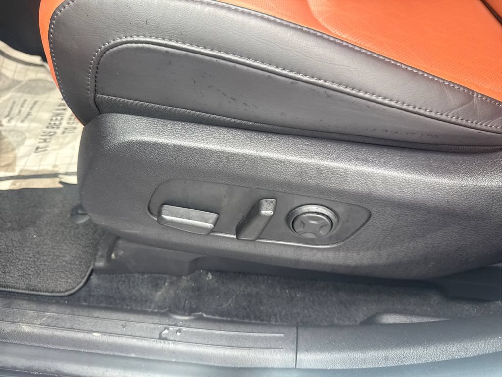 Used 2024 Kia Carnival SX FWD image 17
