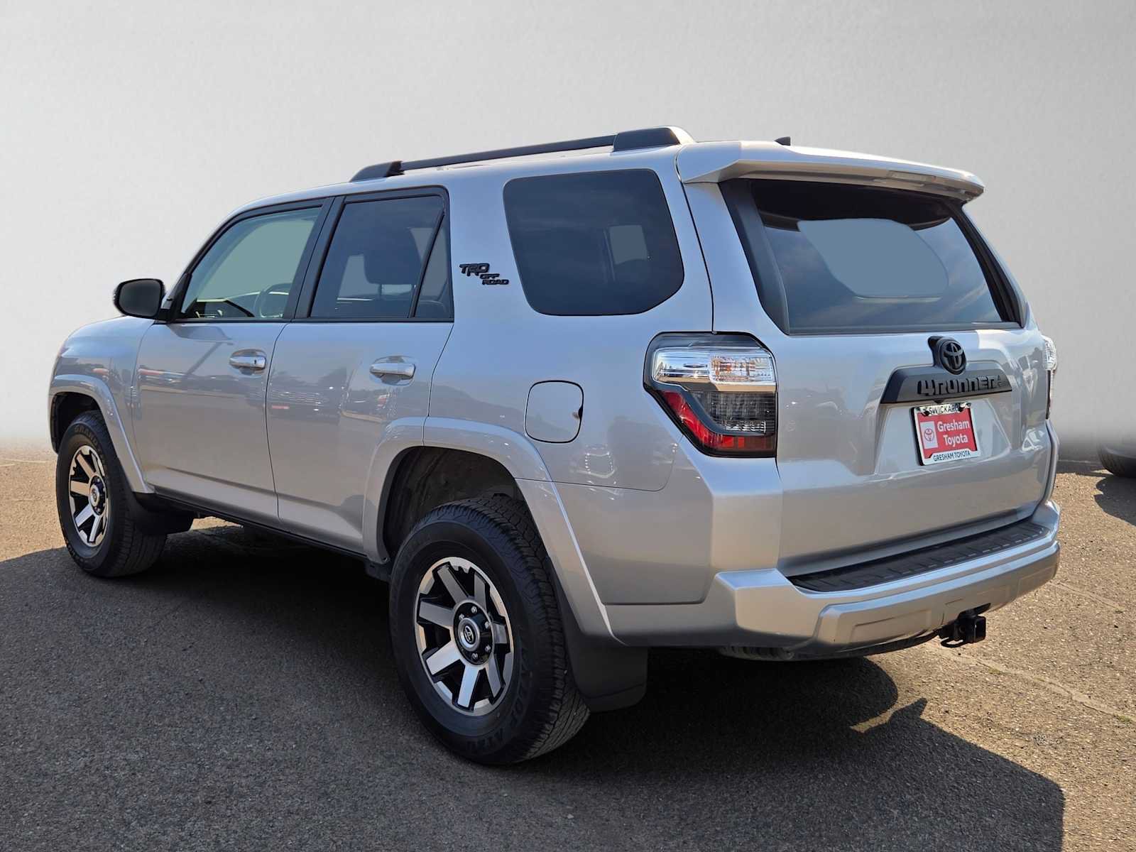 Used 2023 Toyota 4Runner TRD Off-Road Premium w/ Moonroof Package AWD/4WD image 6
