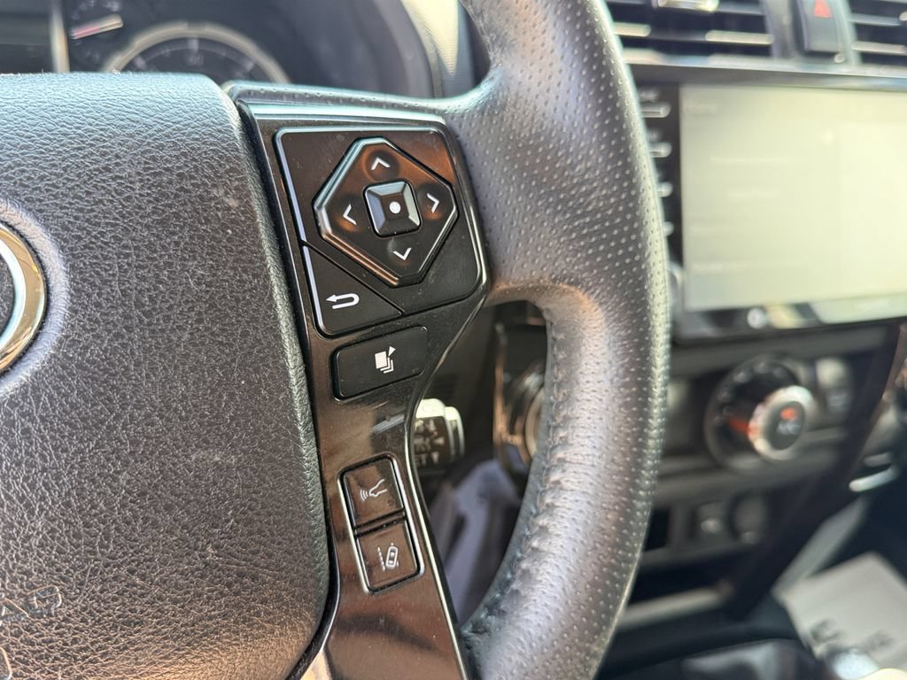 Used 2020 Toyota 4Runner TRD Off-Road Premium w/ Moonroof Package AWD/4WD image 18