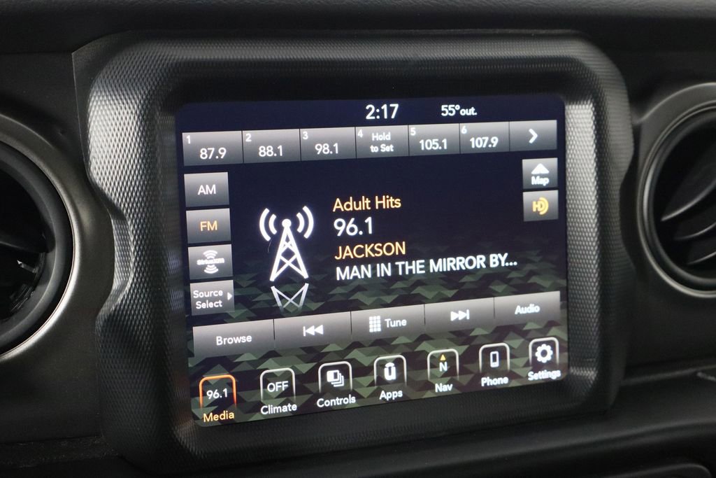 Used 2022 Jeep Wrangler Unlimited Sport w/ Sun And Sound Package image 28