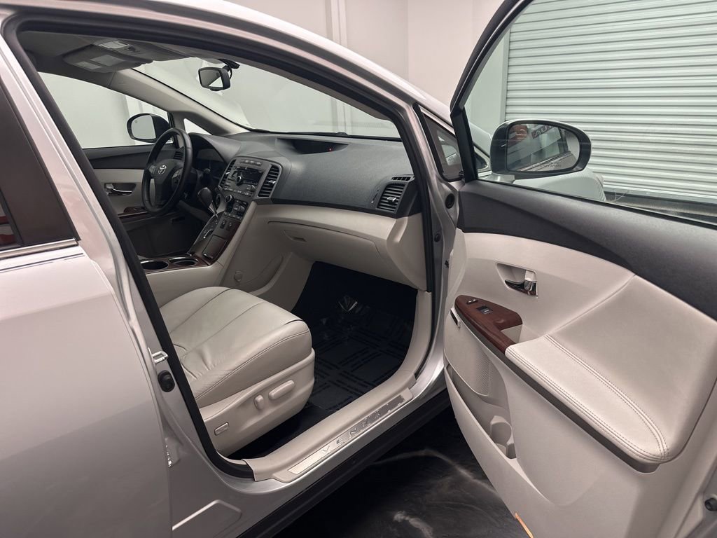 Used 2009 Toyota Venza AWD image 8