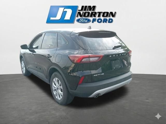 Used 2025 Ford Escape Active image 7