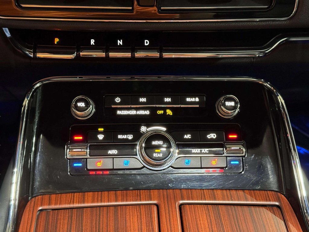 Certified 2023 Lincoln Navigator Reserve AWD/4WD image 8