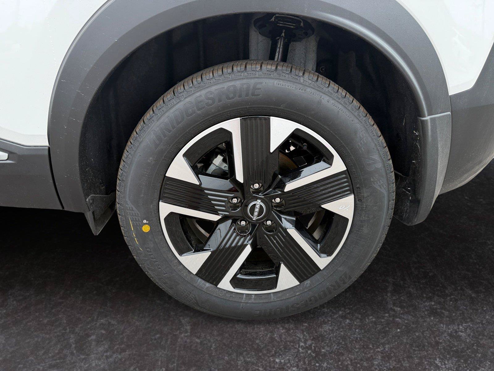 New 2027 Nissan Kicks SV AWD/4WD image 25