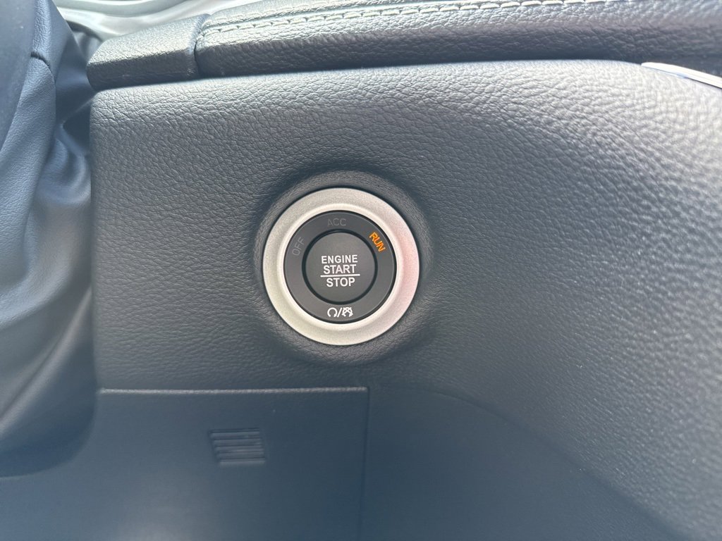 New 2026 Chrysler Pacifica Select image 32