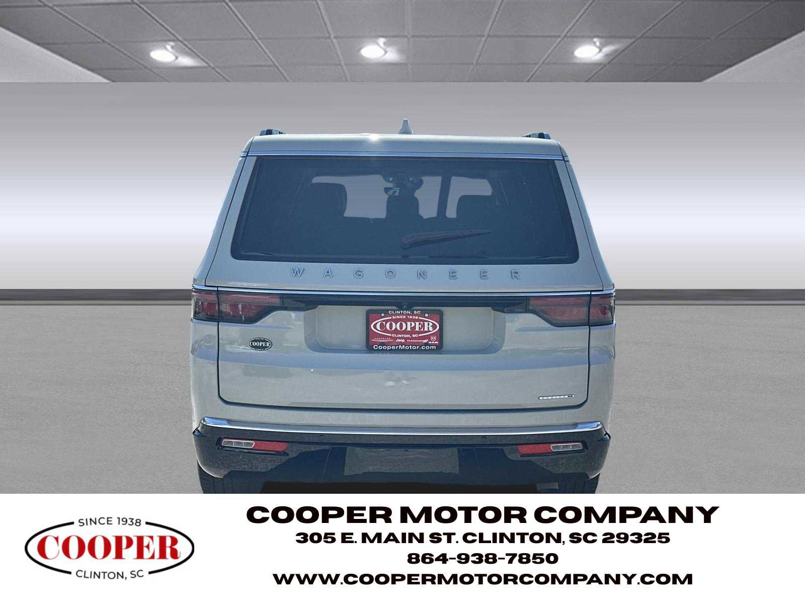 Used 2022 Jeep Wagoneer Series I RWD image 4