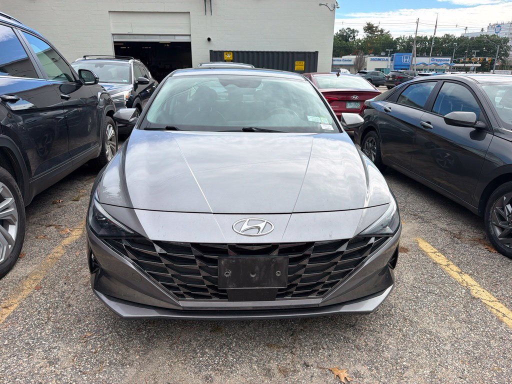 Used 2023 Hyundai Elantra Limited FWD image 6