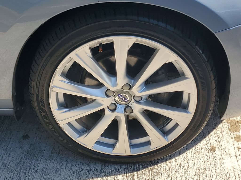 Used 2017 Volvo S60 T5 Inscription Platinum w/ Climate Package FWD image 7