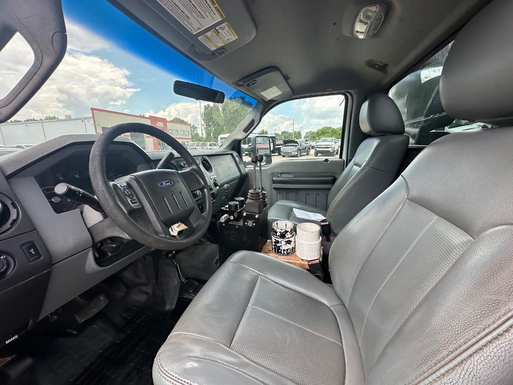 Used 2012 Ford F550 4x4 Regular Cab Super Duty w/ Payload Upgrade Pkg image 9