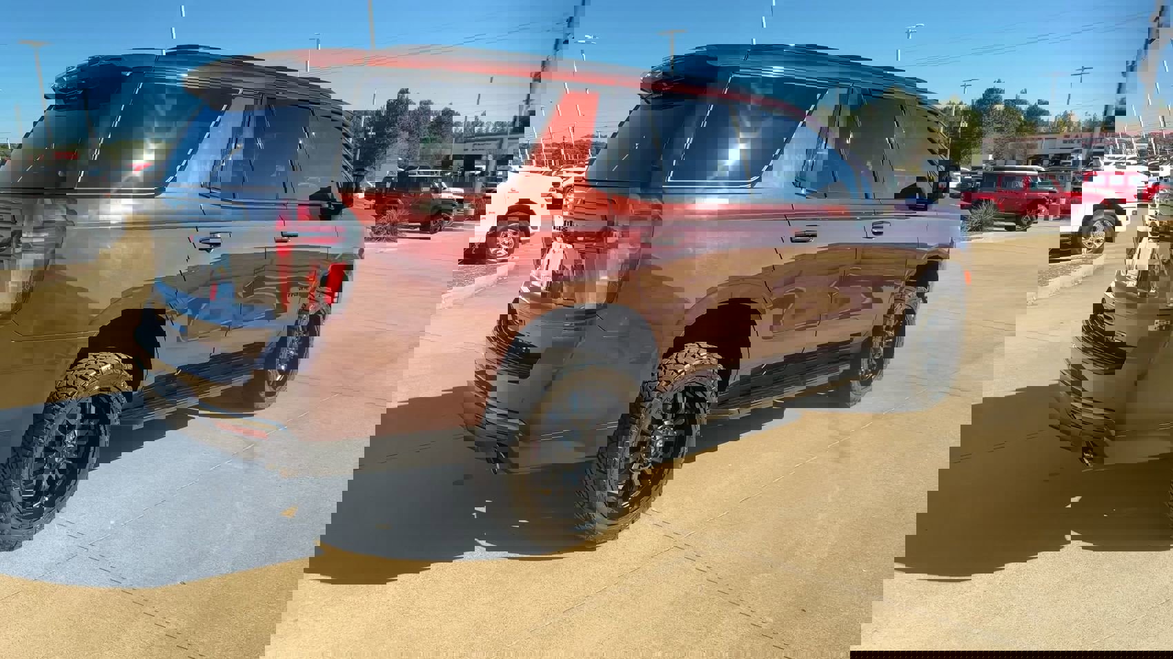 Used 2022 Chevrolet Tahoe RST w/ Sport Performance Package image 9