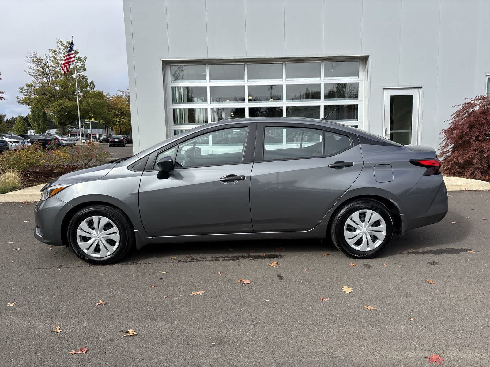 Used 2025 Nissan Versa S w/ Trunk Package FWD image 2