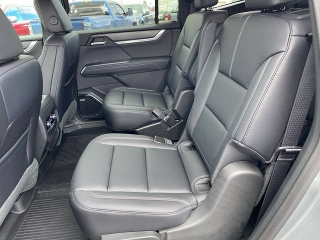 Used 2026 GMC Acadia Elevation w/ Elevation Premium Package AWD/4WD image 28