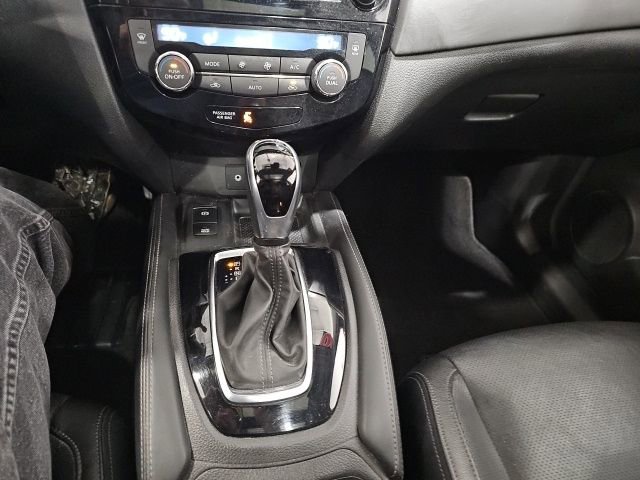 Certified 2020 Nissan Rogue SL w/ Premium Package image 16