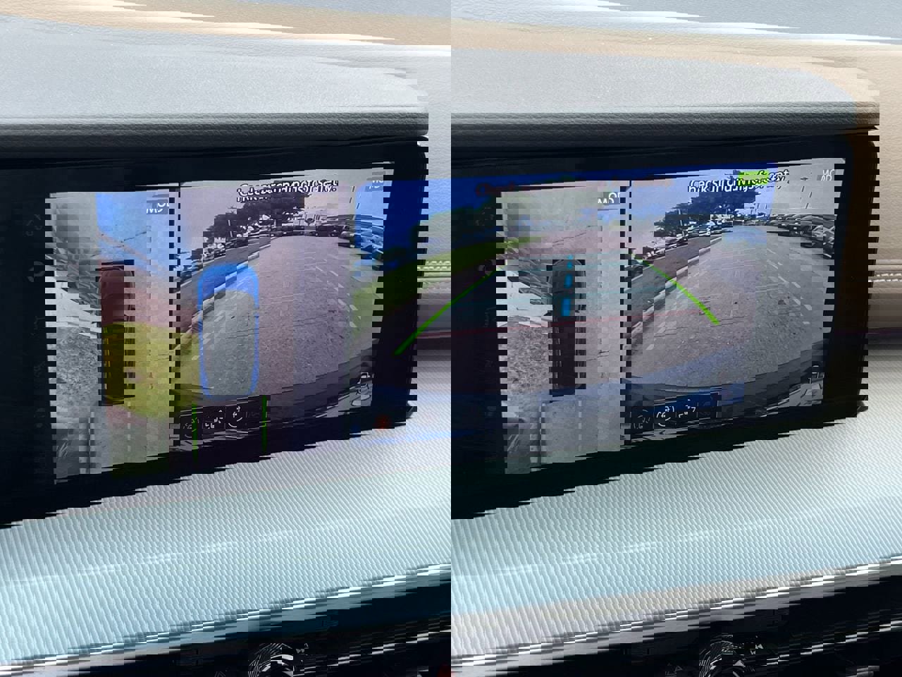 Certified 2025 Nissan Murano Platinum w/ Cargo Package image 17