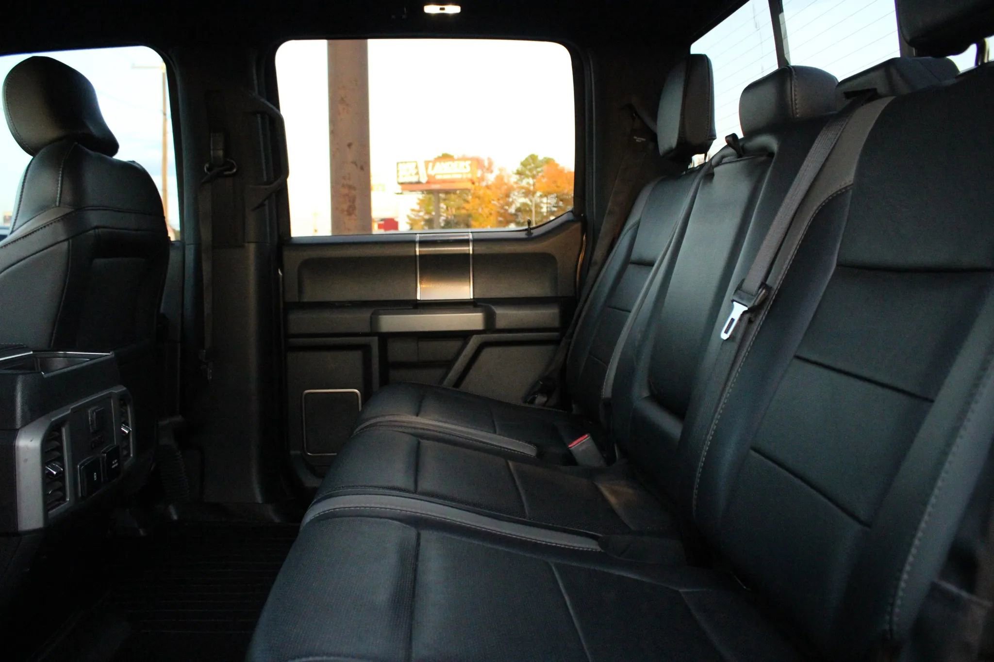 Used 2017 Ford F150 Raptor w/ Equipment Group 802A Luxury AWD/4WD image 15