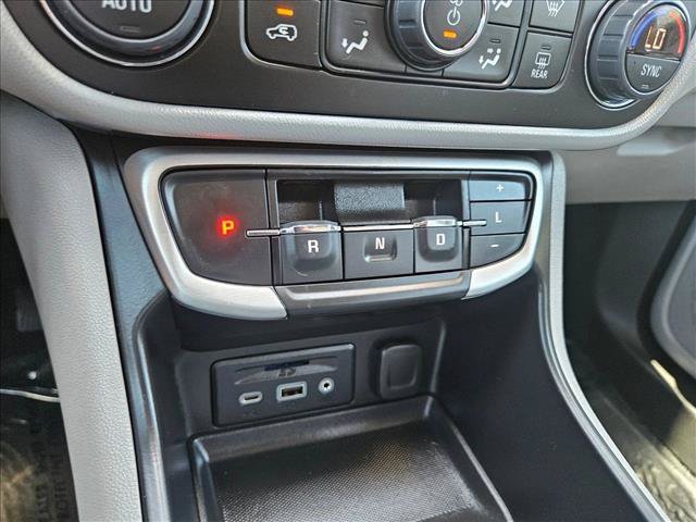 Used 2023 GMC Terrain SLT FWD image 13