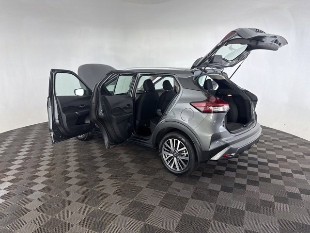 Certified 2023 Nissan Kicks SV image 16