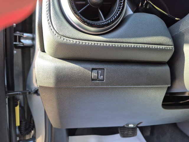 Used 2024 Chevrolet Colorado LT w/ LT Convenience Package II image 18