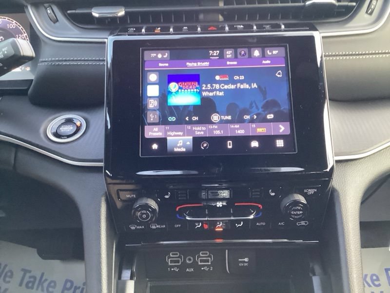 New 2025 Jeep Grand Cherokee Laredo X w/ Luxury Tech Group I AWD/4WD image 41