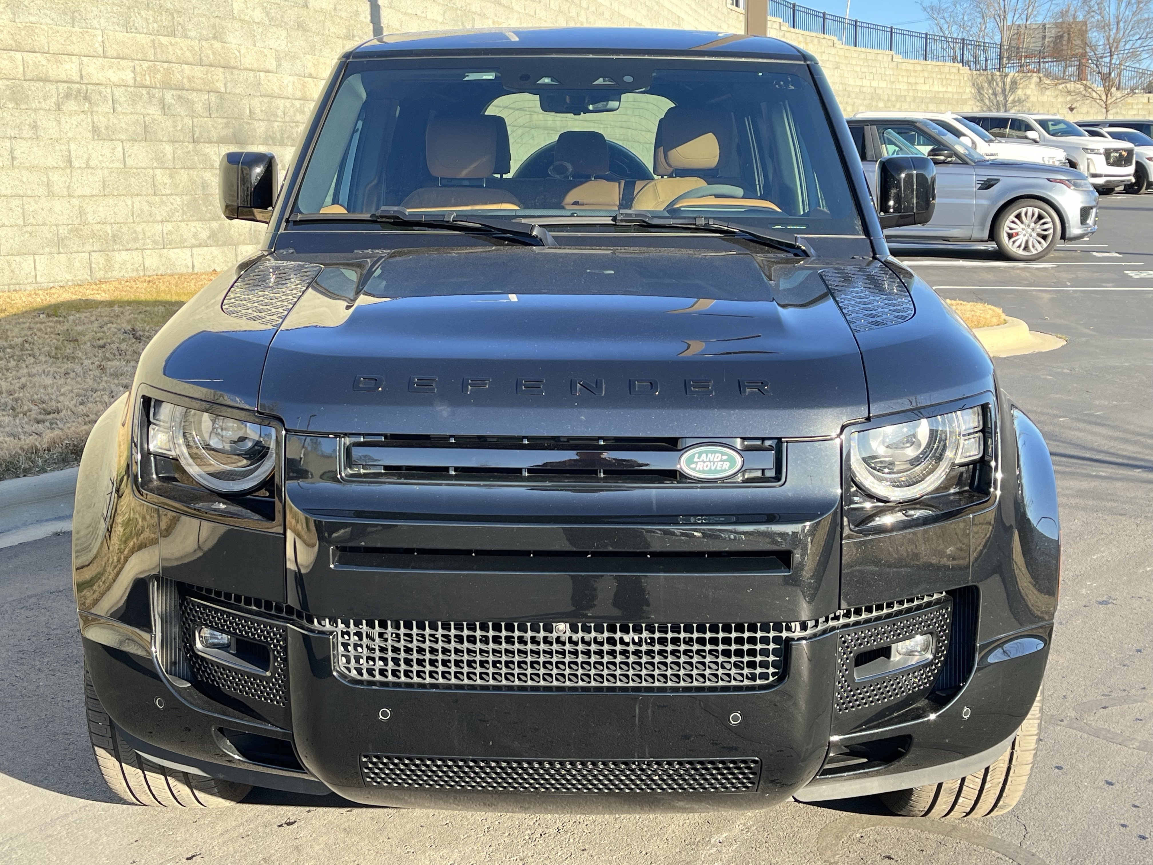 Used 2024 Land Rover Defender 110 V8 image 10