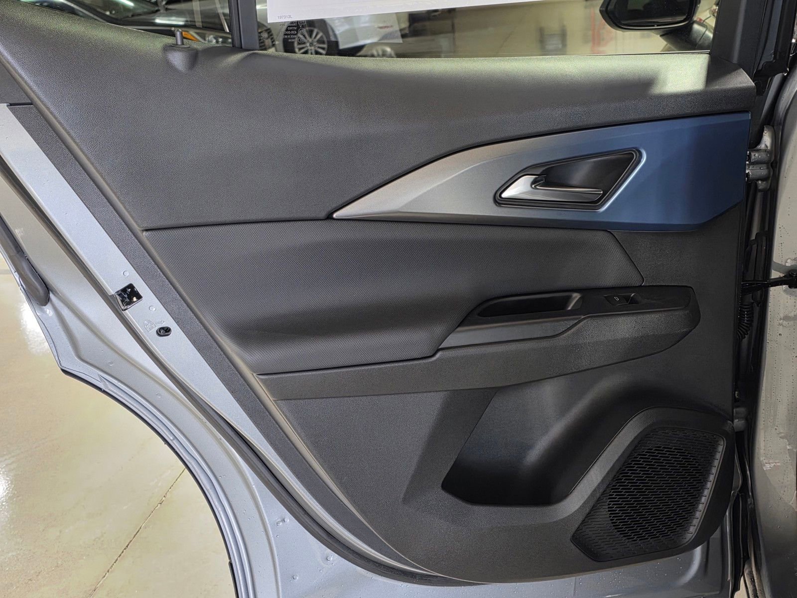 New 2026 Chevrolet Equinox EV LT image 13