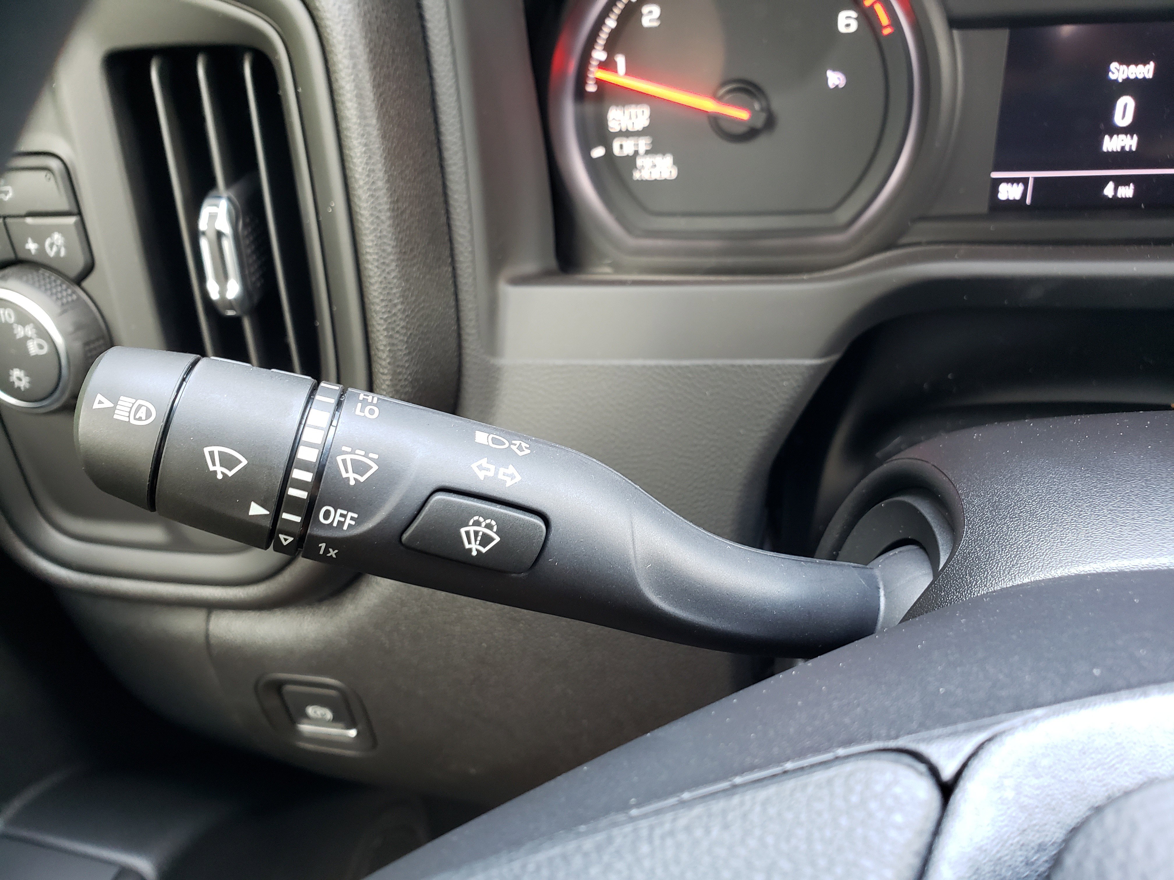 New 2025 Chevrolet Silverado 1500 Custom w/ LPO, Dark Essentials Package image 15