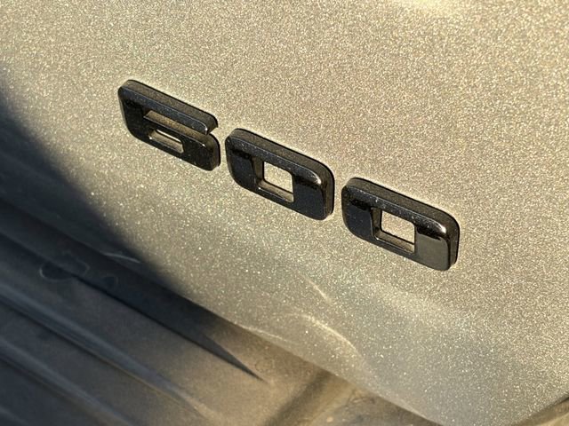 Used 2025 Cadillac Escalade Sport Platinum w/ LPO, ONYX Package AWD/4WD image 6