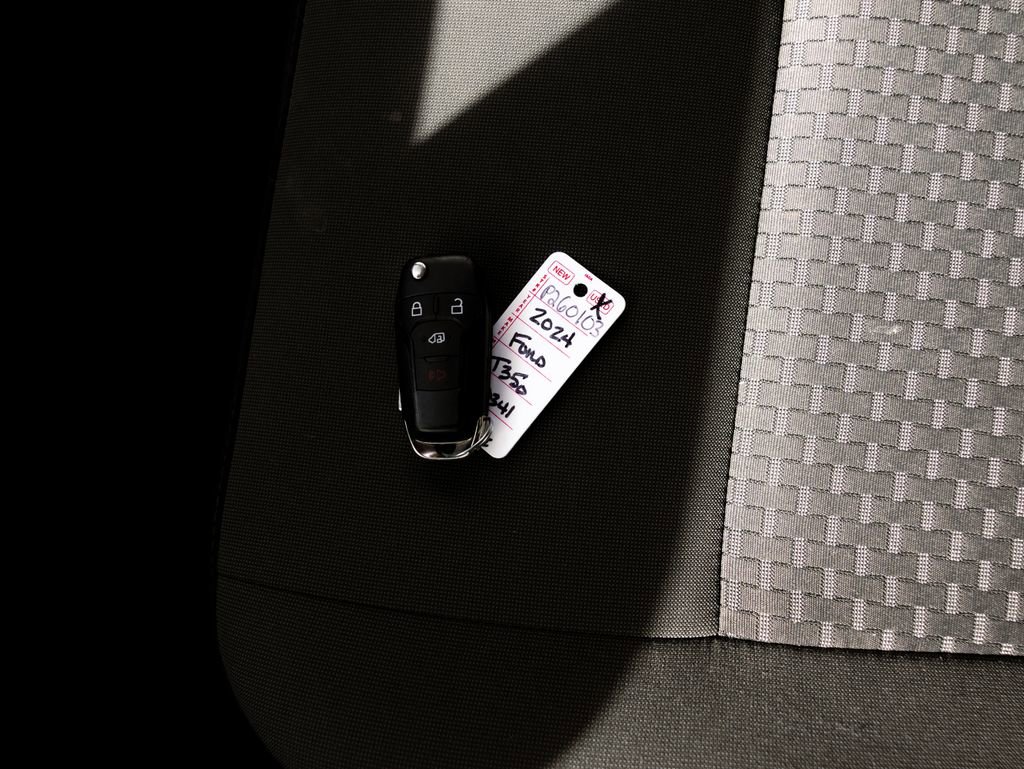 Used 2024 Ford Transit 350 XLT image 23