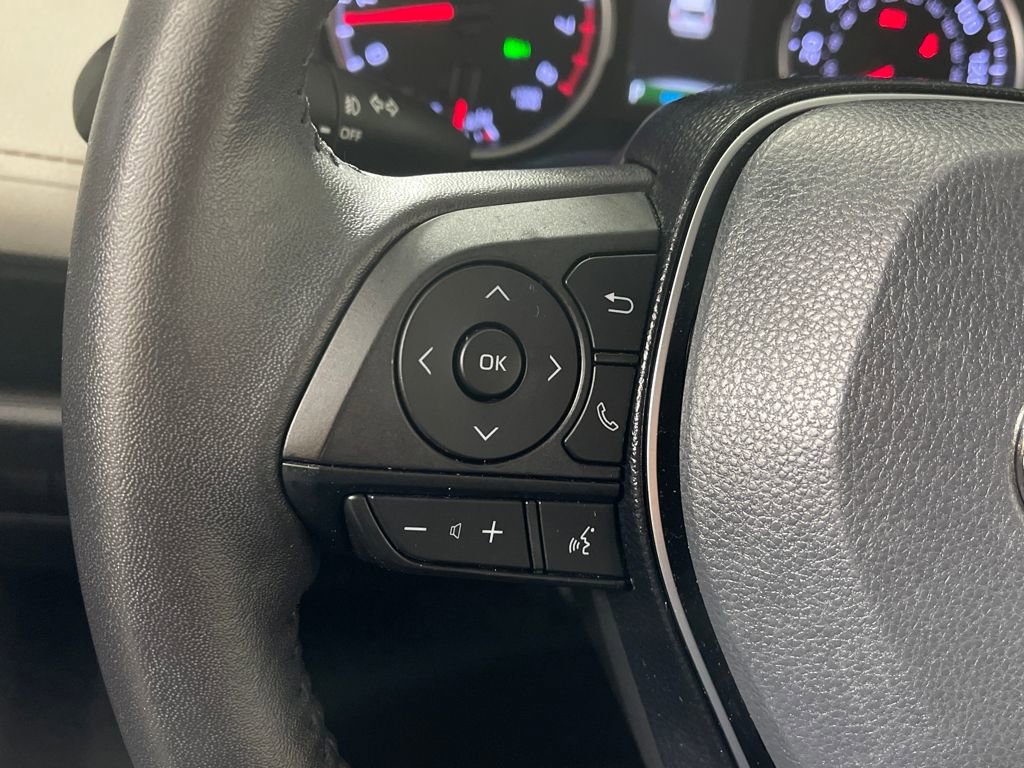 Used 2021 Toyota RAV4 XLE Premium image 27