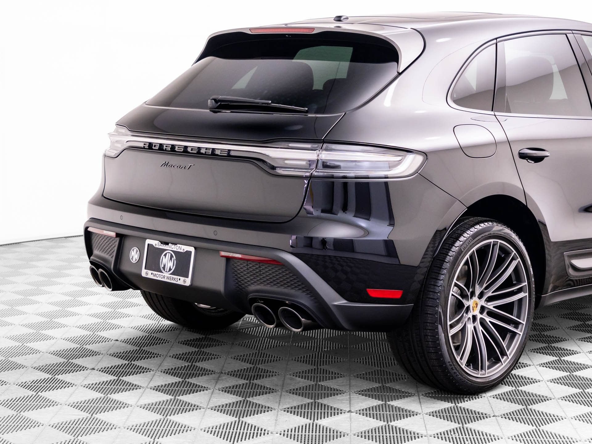New 2026 Porsche Macan Turbo AWD/4WD image 38