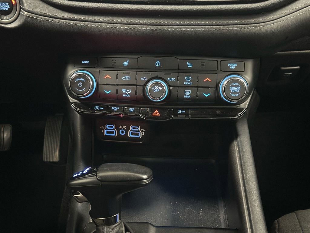 Used 2024 Dodge Durango SXT image 19