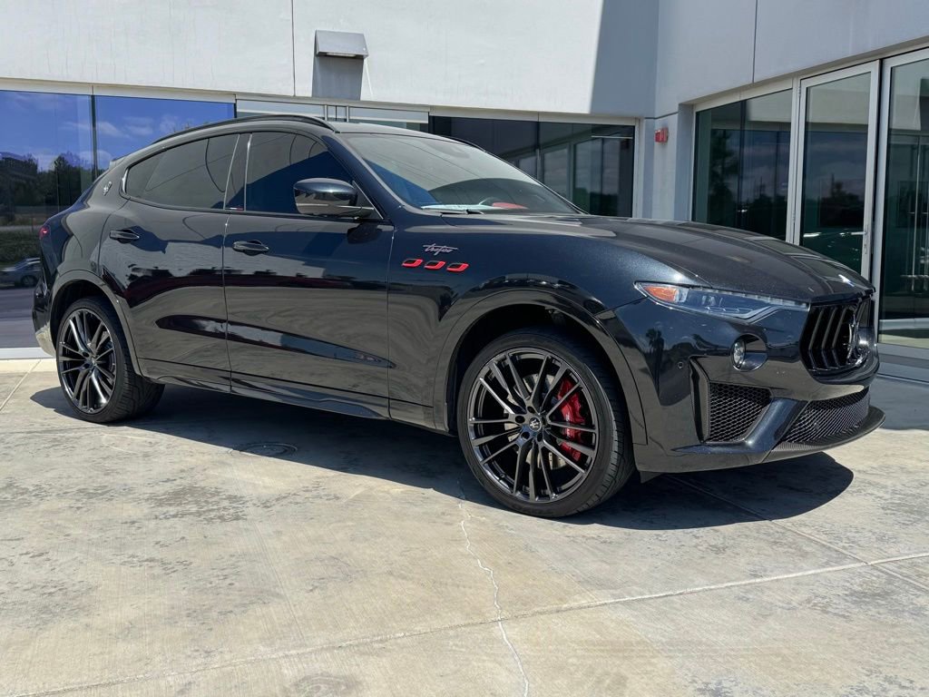 Certified 2022 Maserati Levante Trofeo image 1