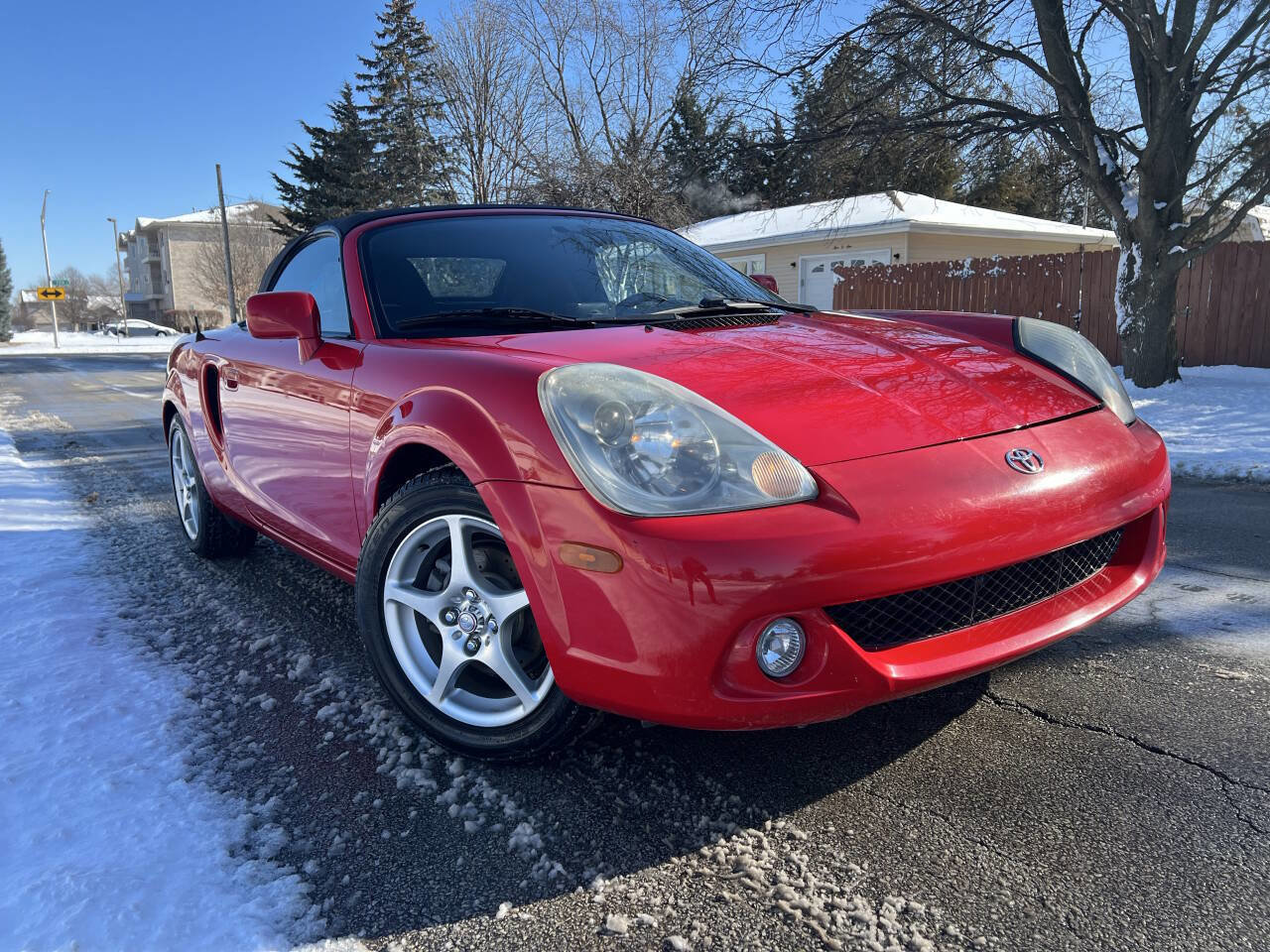 Used 2003 Toyota MR2 Base 2dr Convertible image 1