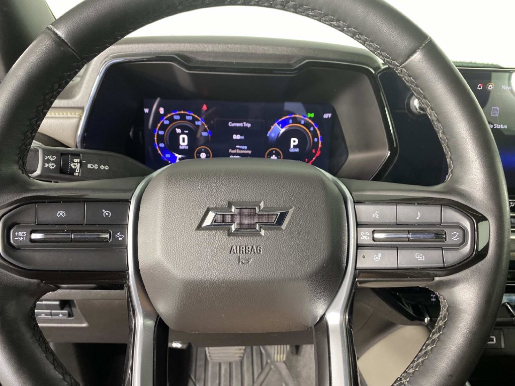 Used 2023 Chevrolet Colorado ZR2 w/ ZR2 Convenience Package III AWD/4WD image 21