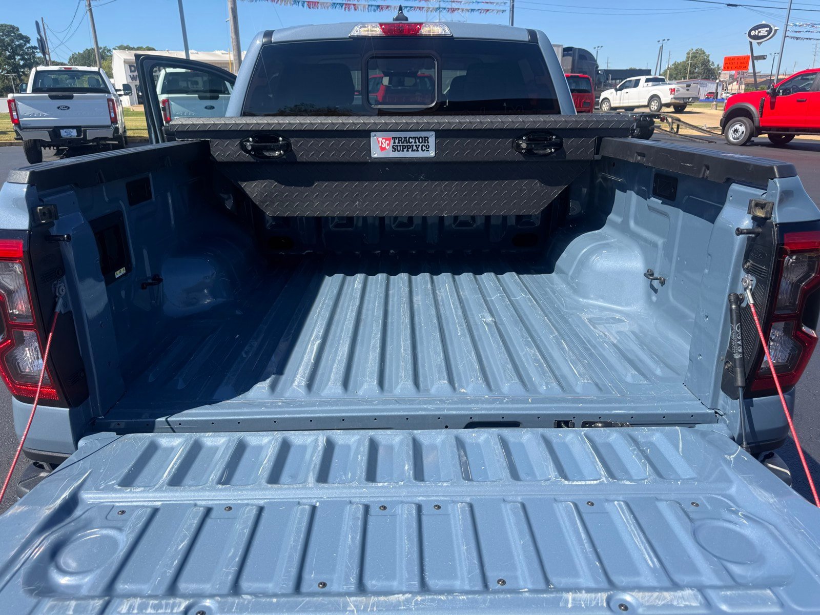 Used 2024 Ford Ranger XLT w/ Technology Package RWD image 9