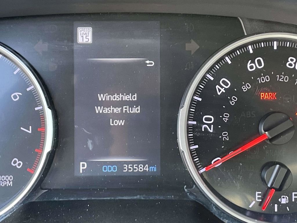 Used 2021 Toyota RAV4 LE FWD image 32