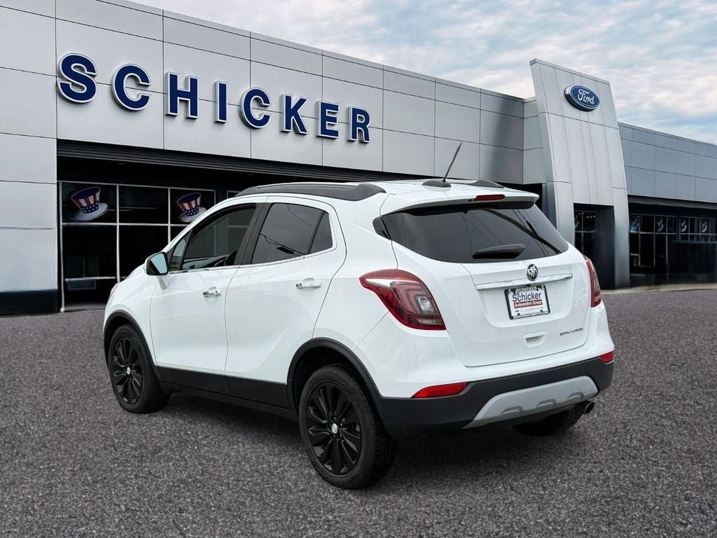 Used 2019 Buick Encore Essence FWD image 3