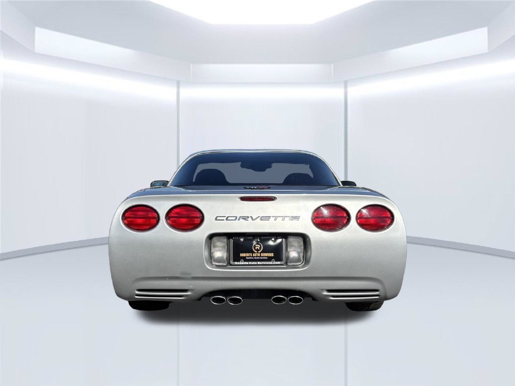 Used 2001 Chevrolet Corvette Coupe w/ Preferred Equipment Group2 RWD image 5