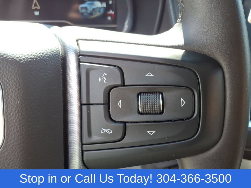 Used 2024 GMC Yukon SLT AWD/4WD image 23