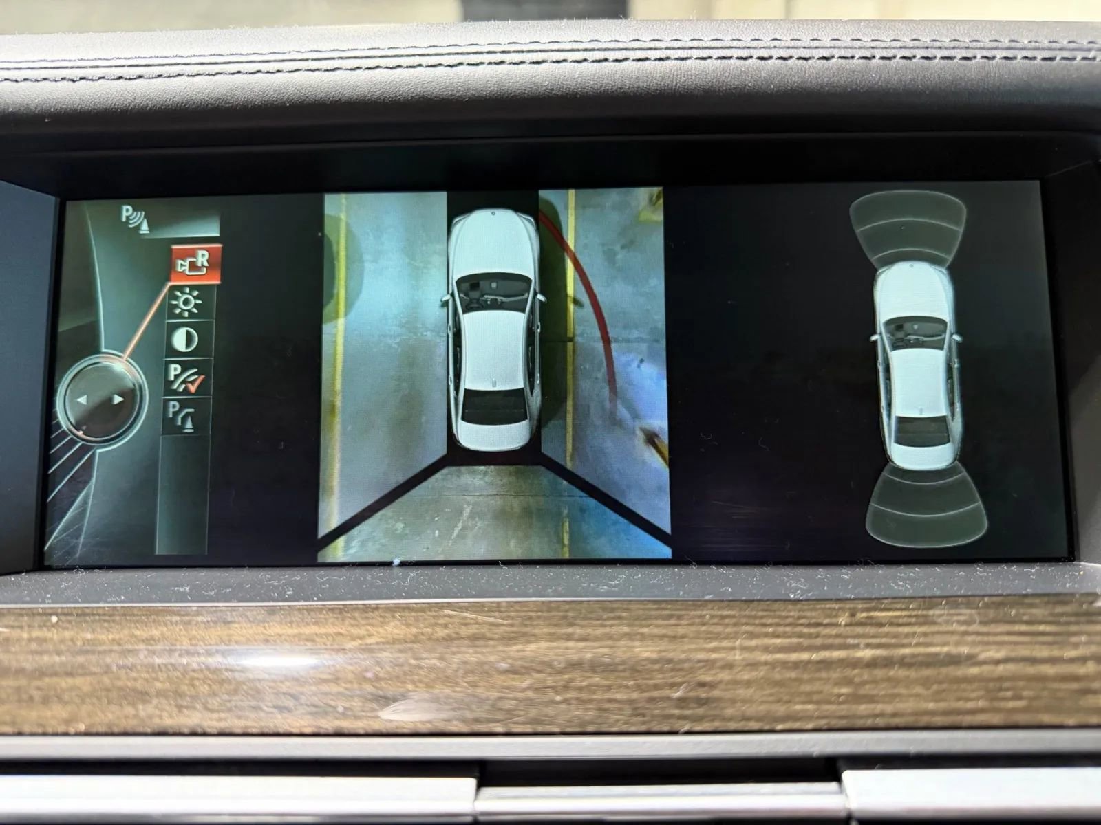 Used 2013 BMW 750Li xDrive AWD/4WD image 16
